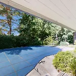 Arboretum Retreat